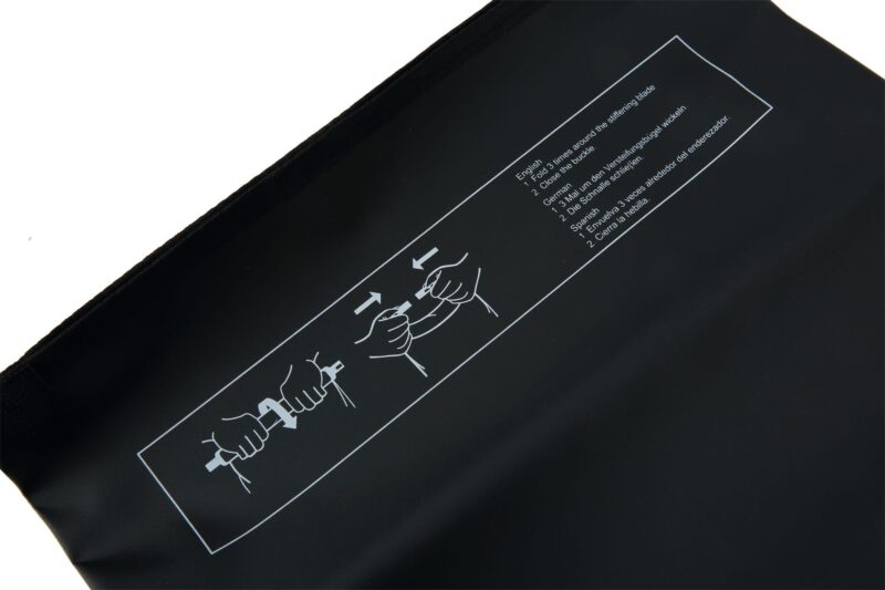 Cressi DRY BAG BLACK WITH ZIP 20 lt - Image 4