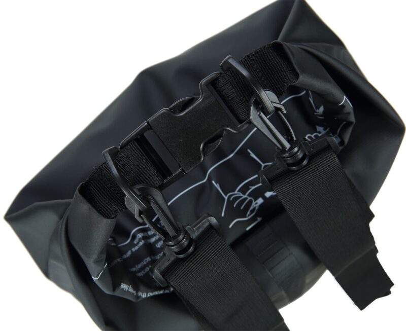 Cressi DRY BAG BLACK WITH ZIP 20 lt - Image 6